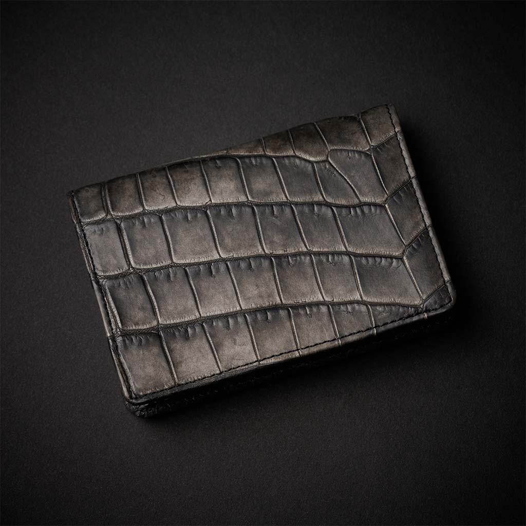 PREMIUM CROCO CARD CASE "EPIGRAPHIA"