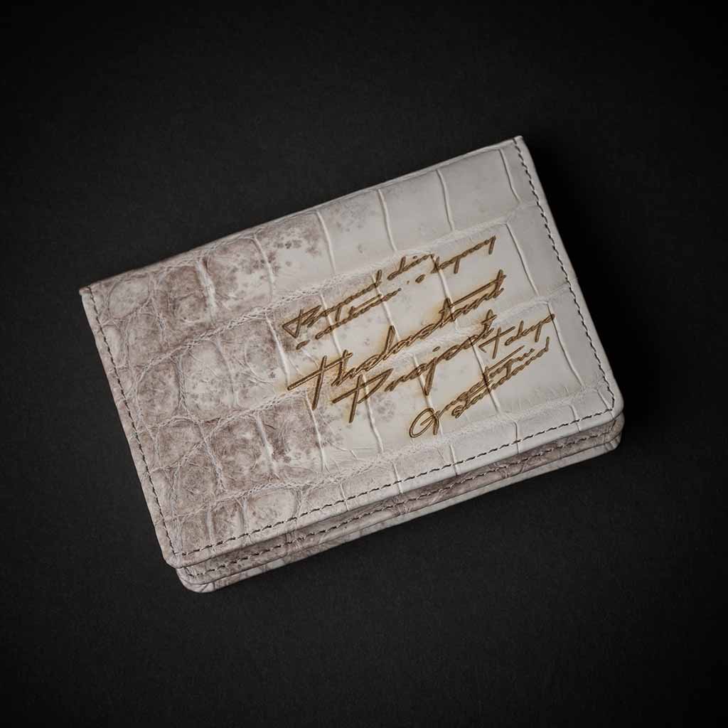 PREMIUM CROCO CARD CASE "EPIGRAPHIA"