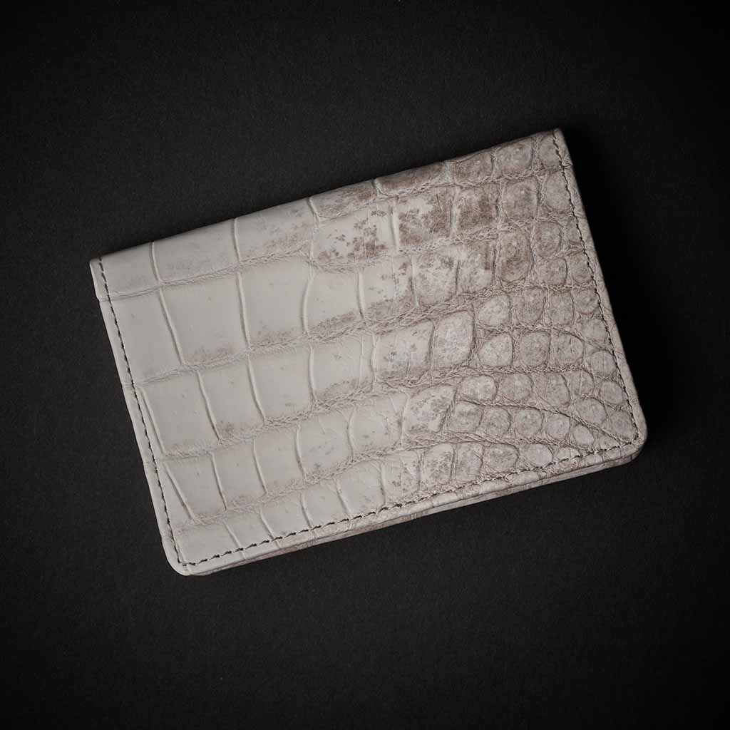 PREMIUM CROCO CARD CASE "EPIGRAPHIA"
