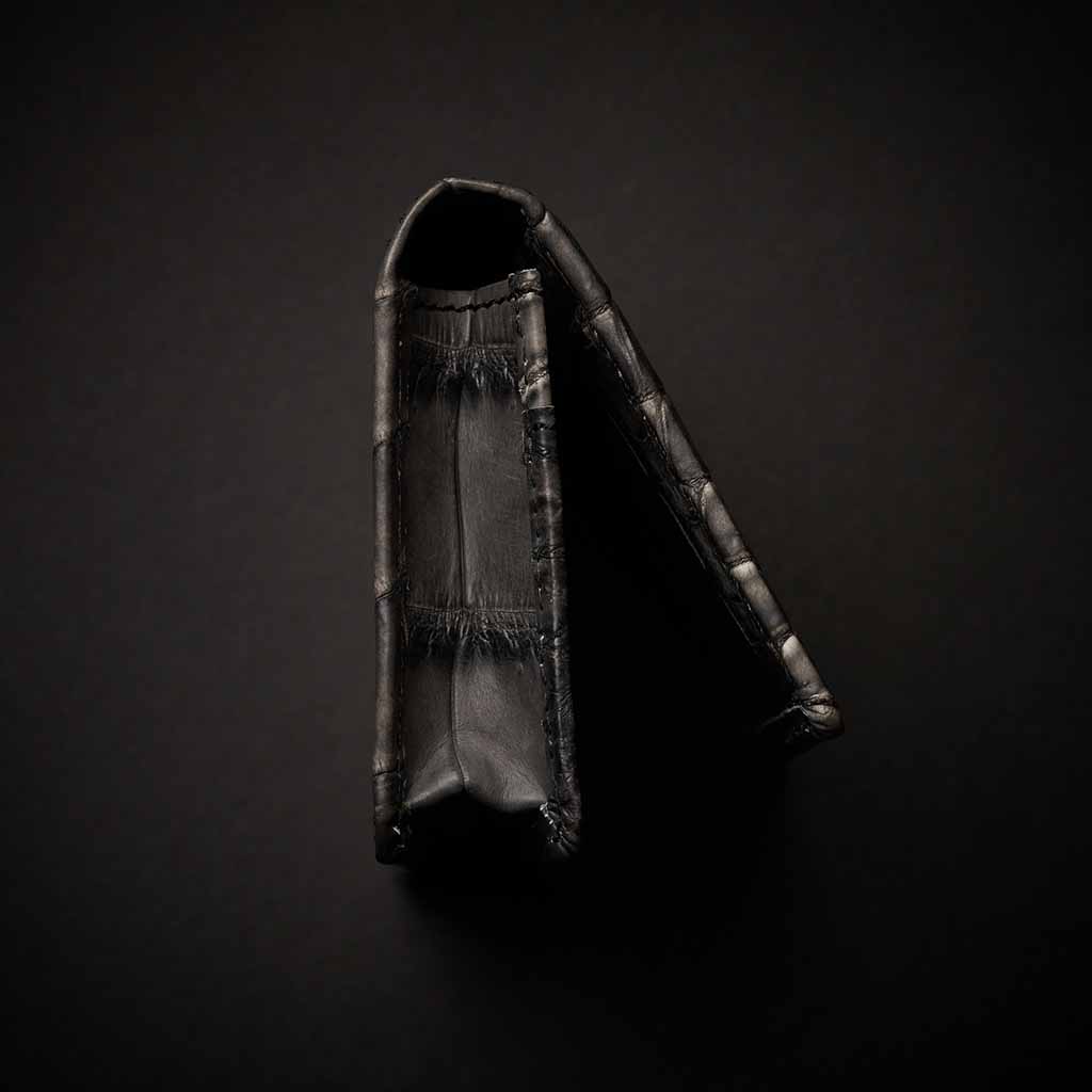 PREMIUM CROCO CARD CASE "EPIGRAPHIA"