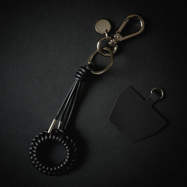 ITTI レザーチャーム CRISTY KNOT FINGER CIRCLE CHARM RAPTO JP