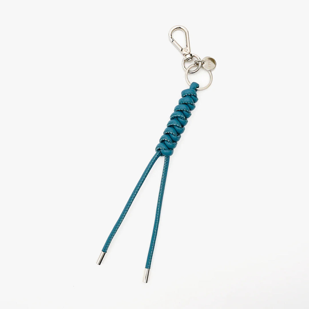 CRISTY SNAKE KNOT CHARM / STCOW