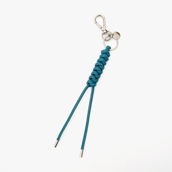 CRISTY SNAKE KNOT CHARM / STCOW