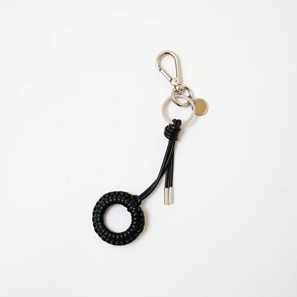 CRISTY KNOT FINGER CIRCLE CHARM / RAPTO JP – GOOD4THREE