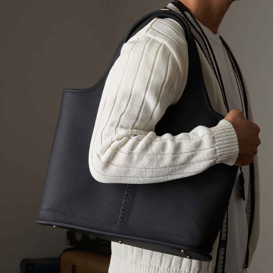 MagnuバッグTOKYO B-TOTE MATTE BLACK